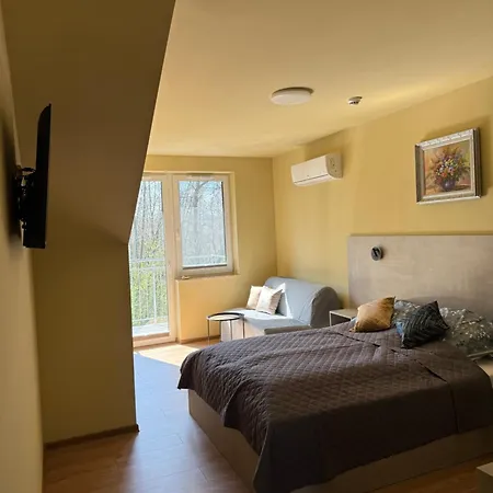 Alojamento de Acomodação e Pequeno-almoço Laguna 3*