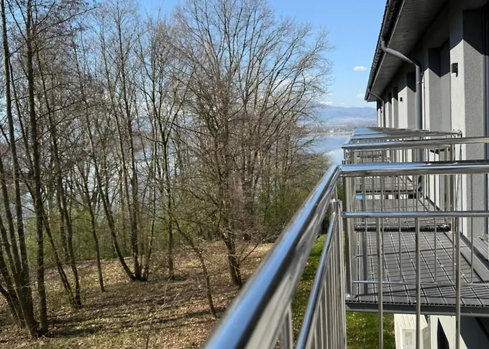 Laguna לינה וארוחת בוקר 3*